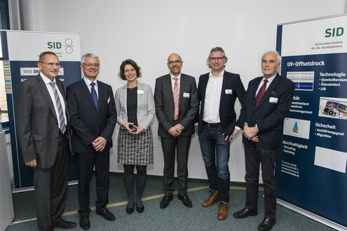 Die Referenten Lutz Richter (Vorstandsvorsitzender des Vereins POLYGRAPH Leipzig e. V.), Dr. Jürgen Stopporka, Beatrix Genest (beide Sächsisches Institut für die Druckindustrie), Reinhard Plaschka (Gisecke + Devrient Currency Technology GmbH), Dr. Michael Dattner (BST eltromat GmbH) und der Morderator der Veranstaltung Bernd Morgenstern (POLYGRAPH Leipzig e.V.)