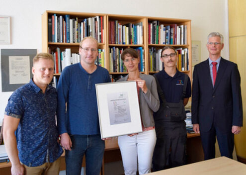 Foto: v.l.n.r Ronny Müller, Erik Scharf, (DzA), Beatrix Genest (SID), Sebastian Schlotte (DzA) und Hans-Georg Deicke (SID)