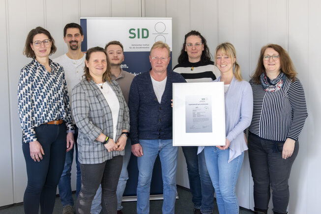 Beatrix Genest (SID), Patrick Cunningham (SID), Carolin Sommerer (SID), Alexander Bartel (SID), Ronald Hofmann (DPS), Annett Dober (DPS), Patricia Schmidt (DPS), Kerstin Graupner (SID) DPS-PSO