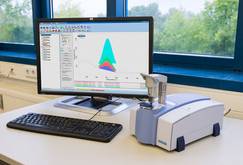 Prüfung der Aushärtung von UV-Druckfarben (mittels FTIR) Prüfung der Aushärtung von UV-Druckfarben (mittels FTIR)