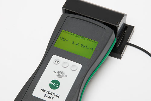 Messgerät IPA Exact mit temperierbarem Probenbehälter Messgerät IPA Exact mit temperierbarem Probenbehälter